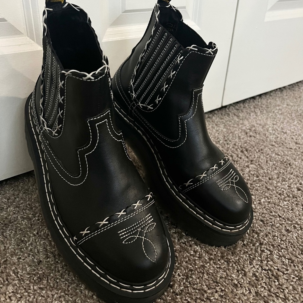 Dr Marten 2976 Gothic Americana Leather Platform Chelsea Boots